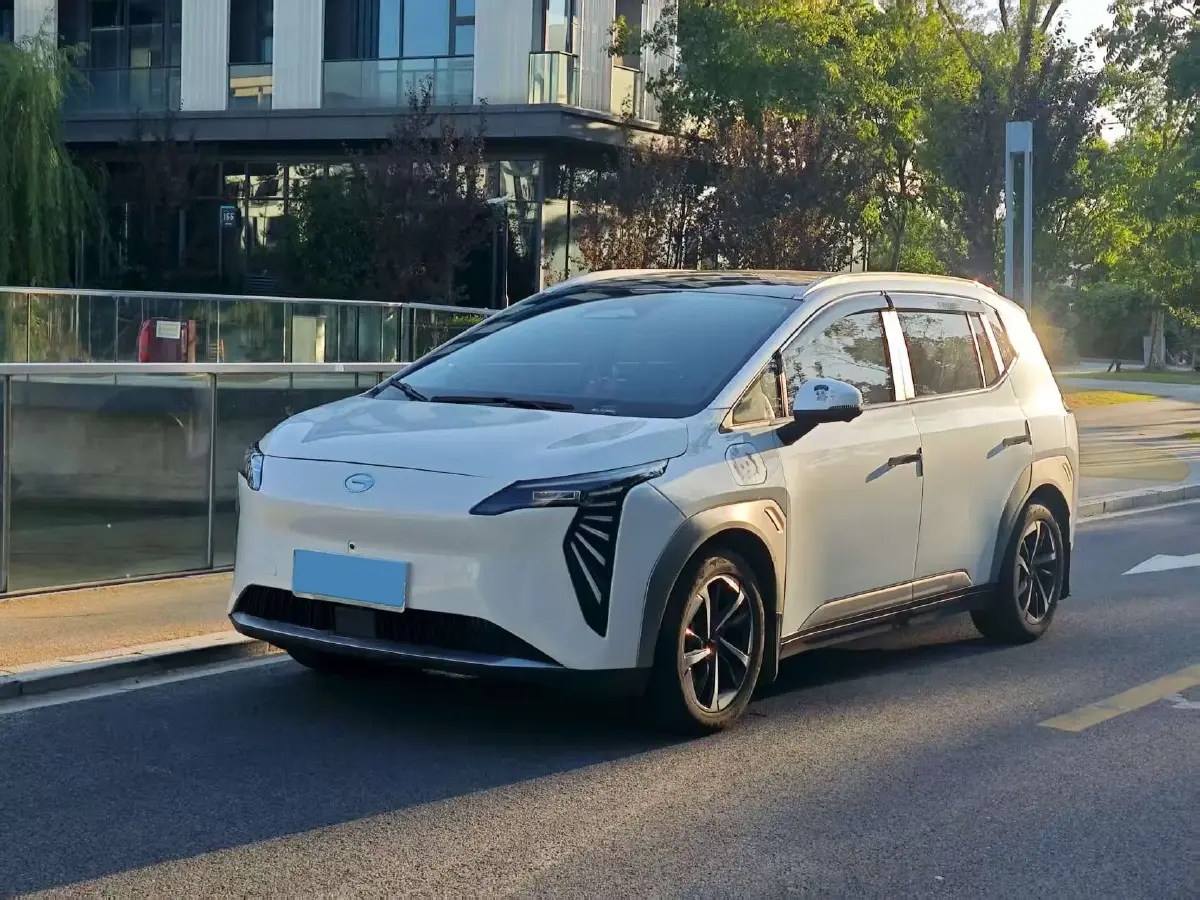 2023 Aion Y BEV 61.7KWH