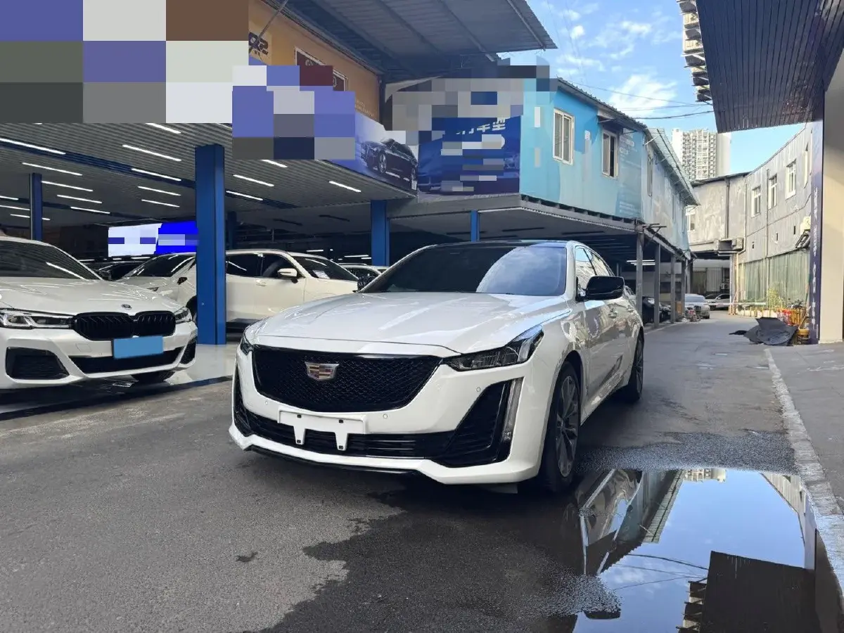 2022 Cadillac CT5 2.0T 237HP L4 10AT