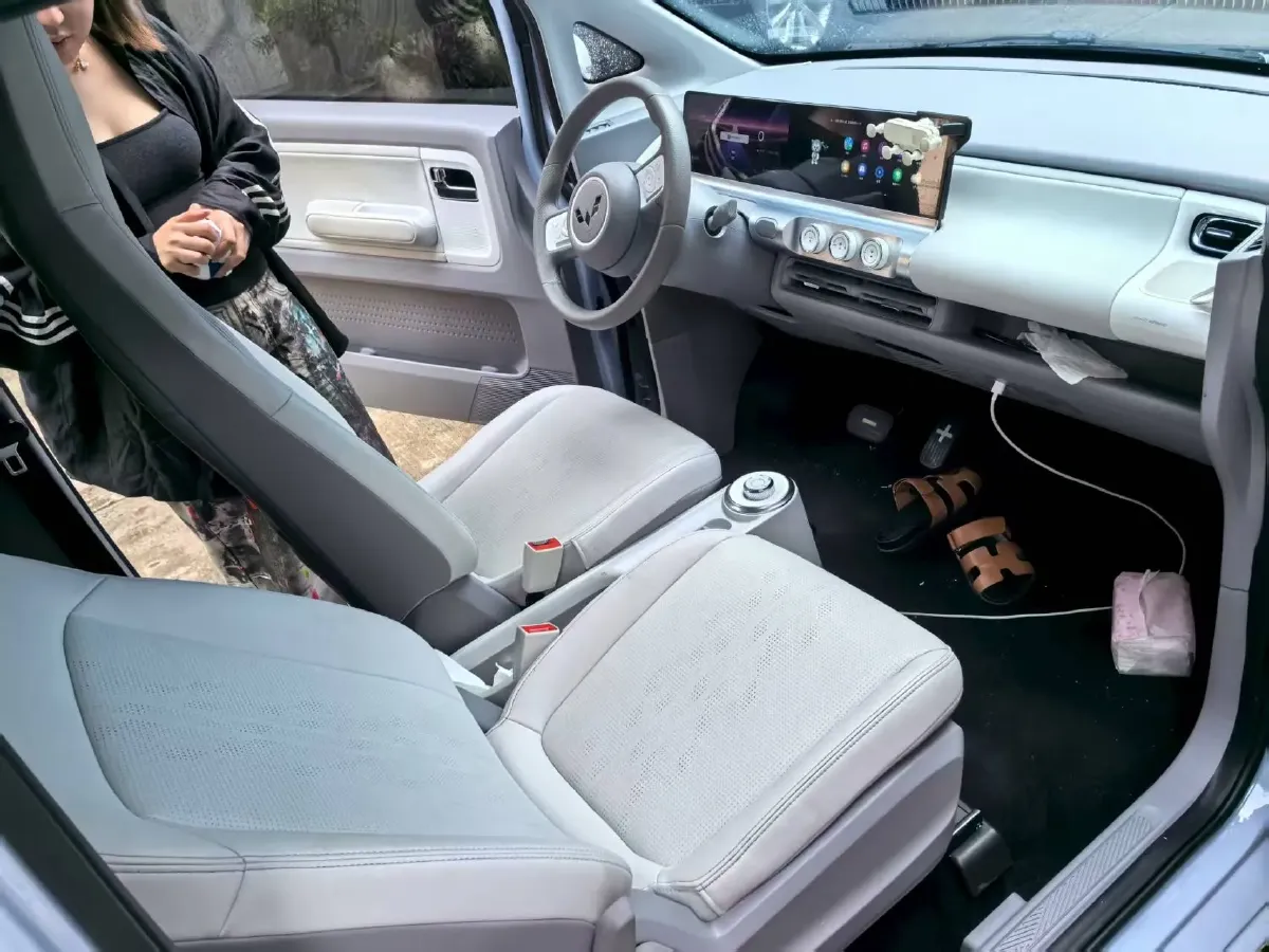 2023 WuLing Air ev BEV 28.4KWH,autocango,china used car exporter,china ev exporter,chinese used car exporter,chinese used ev exporter