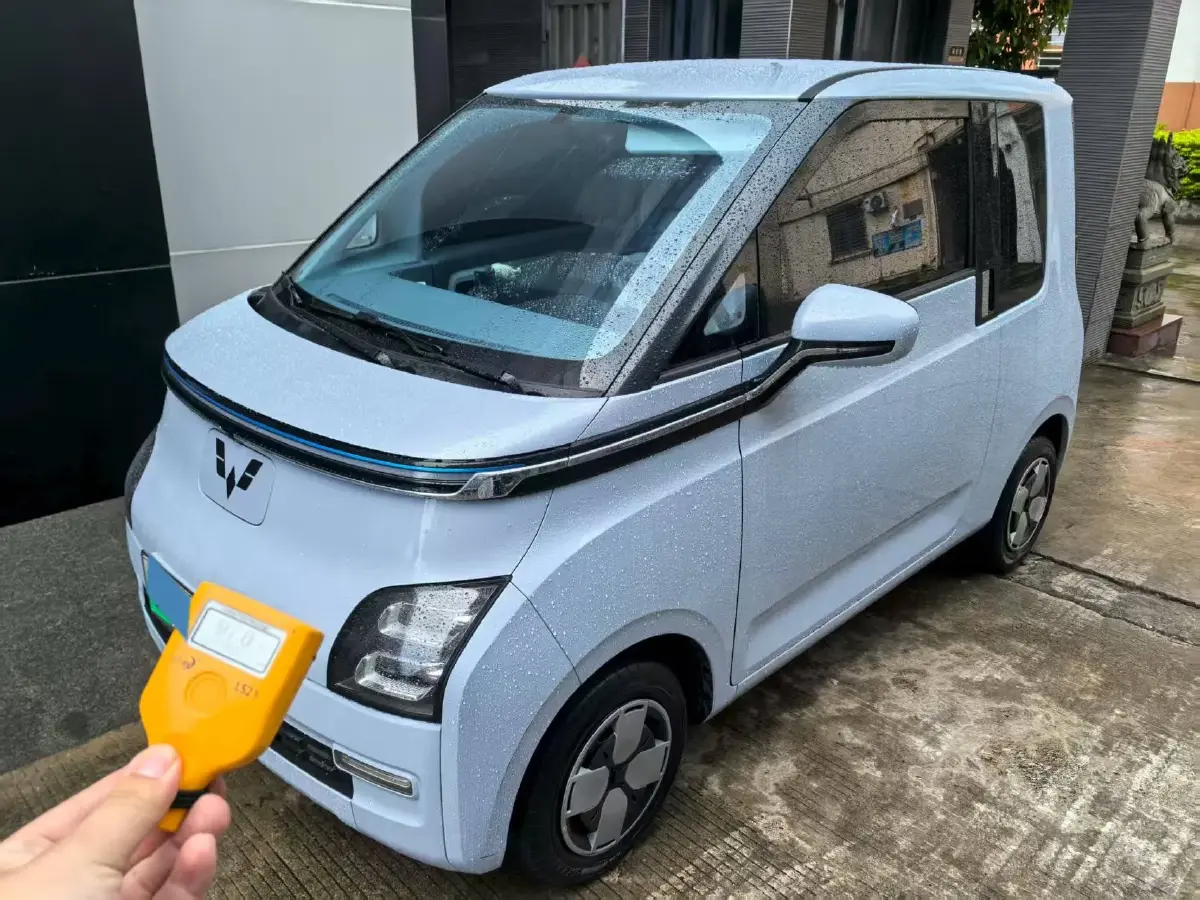 2023 WuLing Air ev BEV 28.4KWH