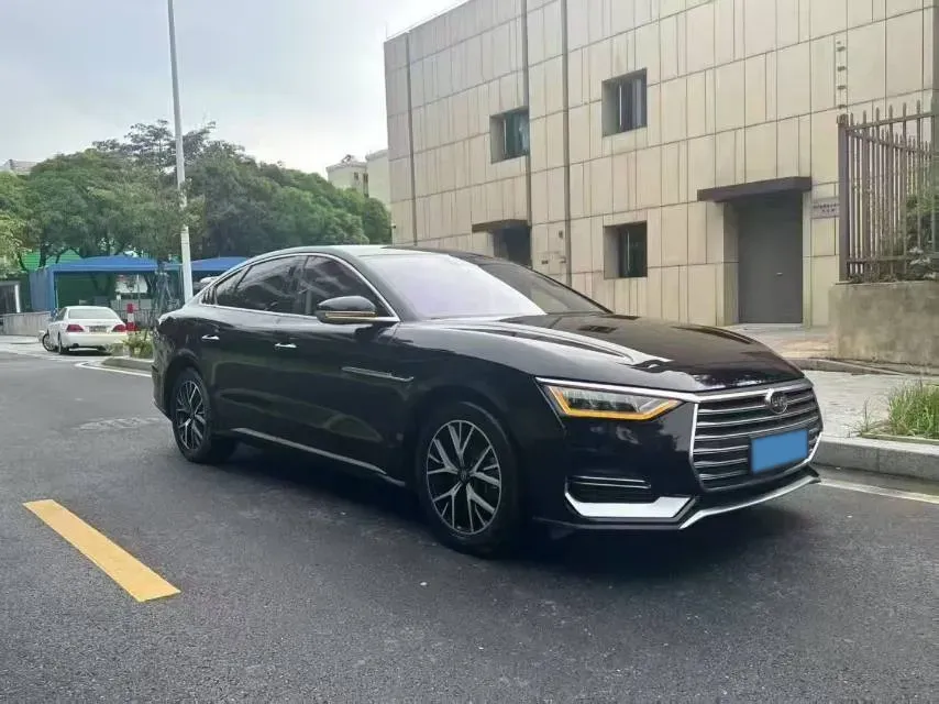 2021 BYD e9 BEV 64.8KWH,autocango,china used car exporter,china ev exporter,chinese used car exporter,chinese used ev exporter