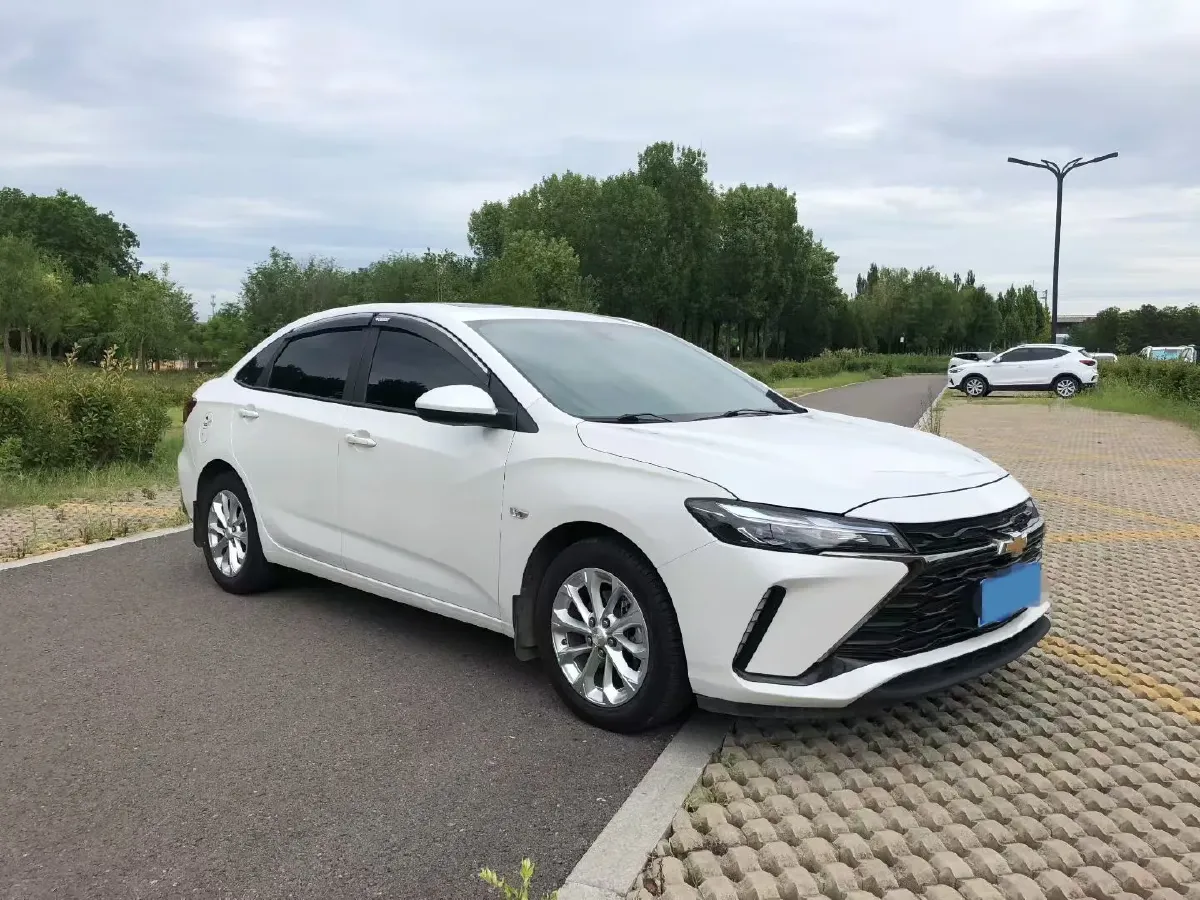2024 Chevrolet Monza 1.5L 113HP L4 6DCT,autocango,china used car exporter,china ev exporter,chinese used car exporter,chinese used ev exporter