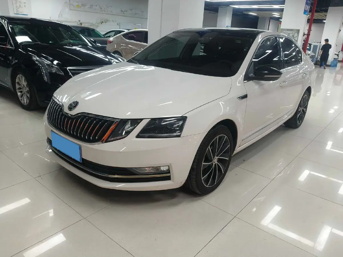 2019 Skoda Octavia 1.4T 150HP L4 7DCT
