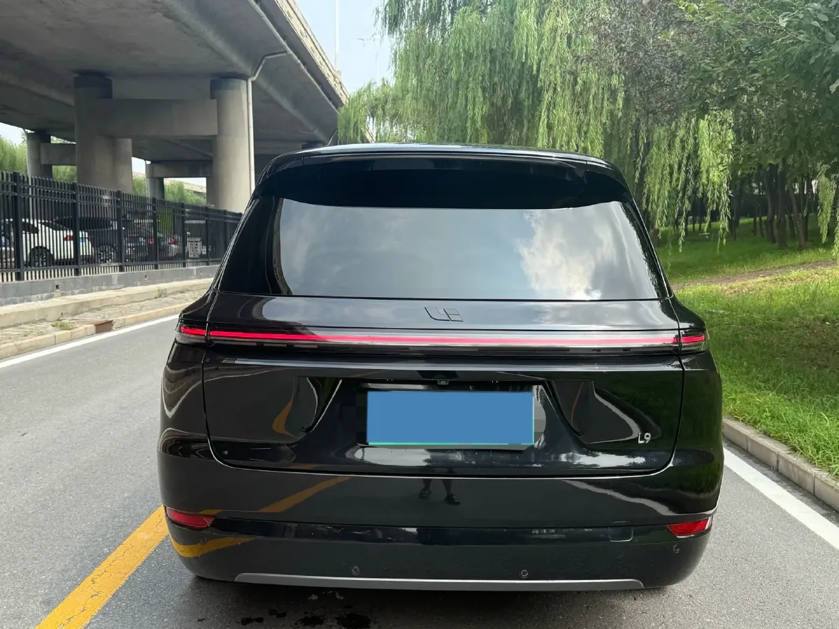 2022 Li L9 Range Extended 154HP REEV 42.6KWH,autocango,china used car exporter,china ev exporter,chinese used car exporter,chinese used ev exporter