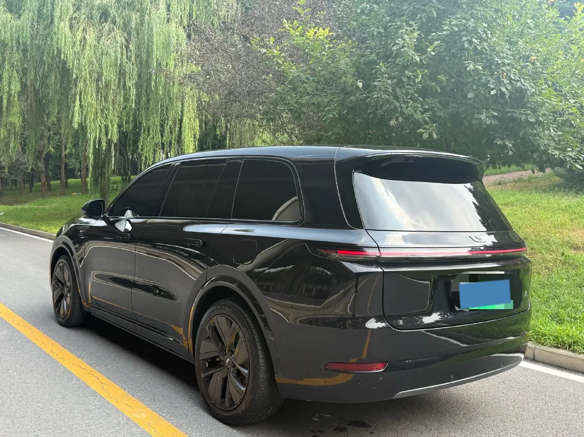 2022 Li L9 Range Extended 154HP REEV 42.6KWH,autocango,china used car exporter,china ev exporter,chinese used car exporter,chinese used ev exporter