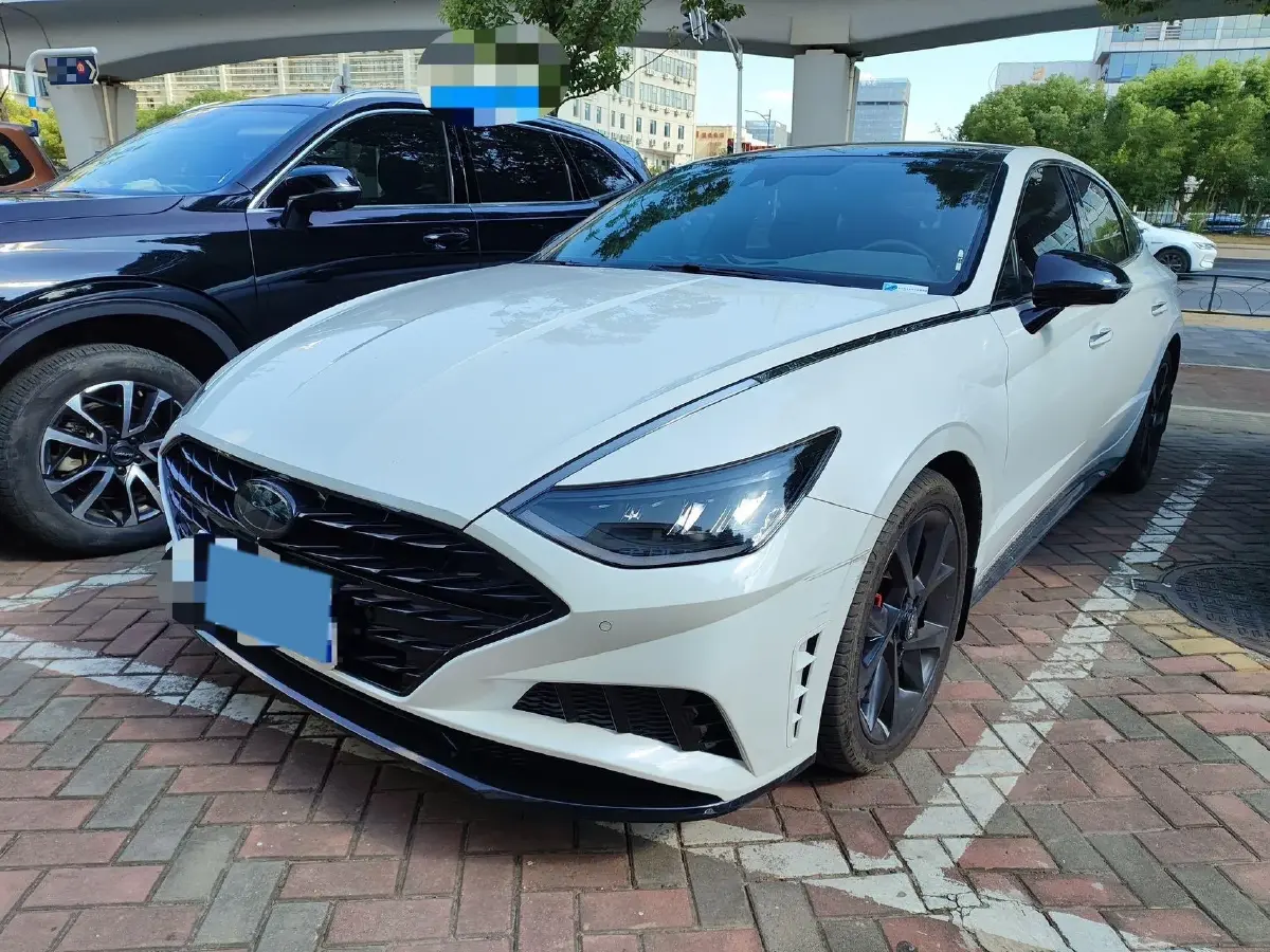 2022 Hyundai Sonata 2.0T 240HP L4 8AT