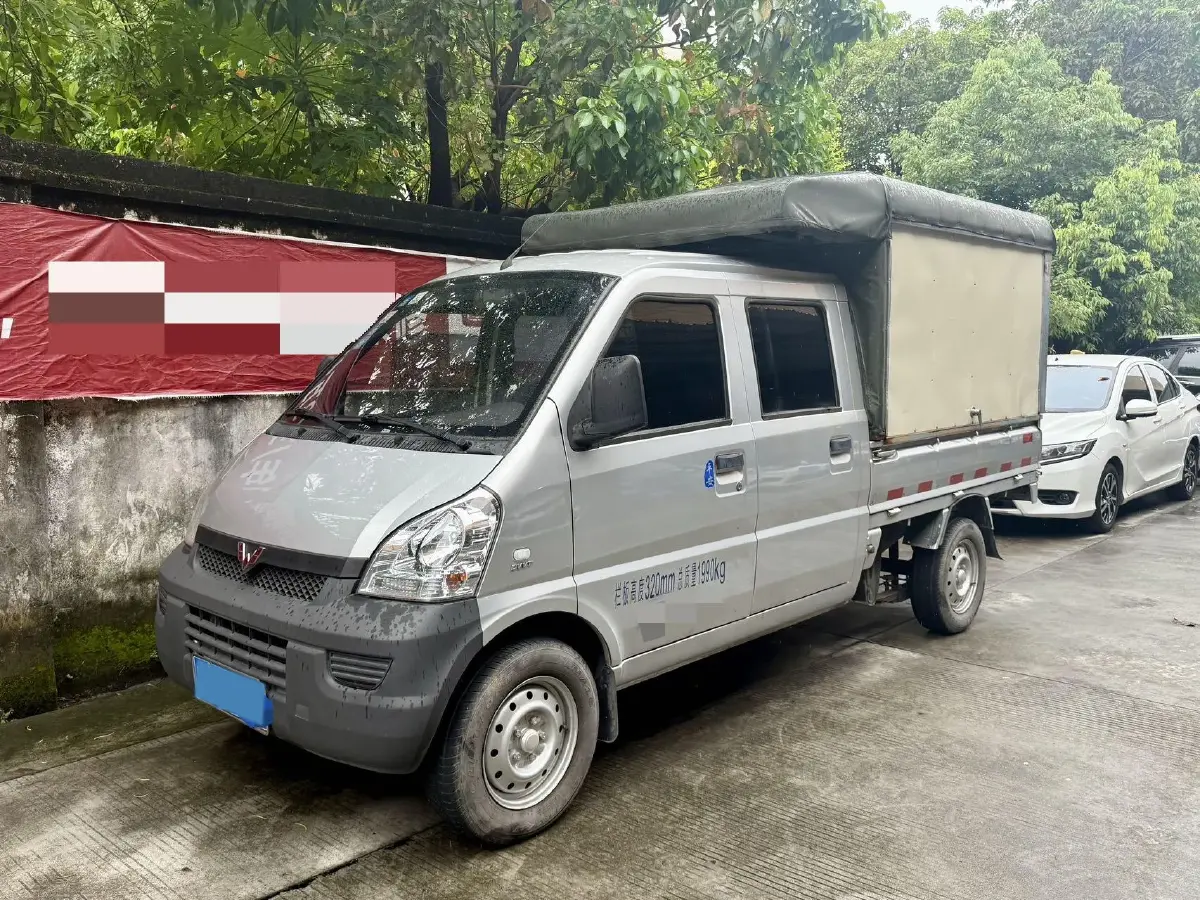 2021 WuLing RongGuang Mini Truck 1.2L 76HP L4 5MT
