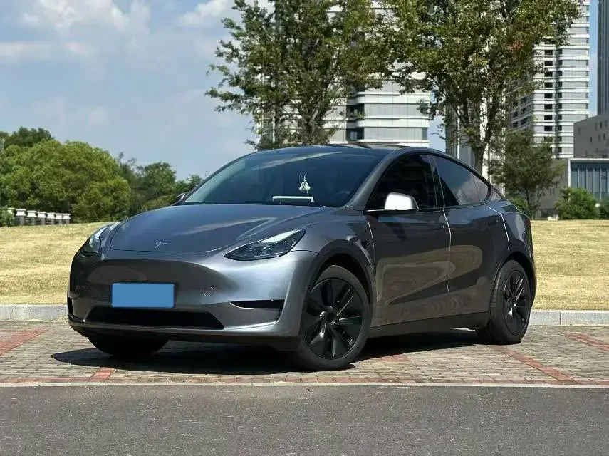 2024 Tesla Model Y BEV 60KWH