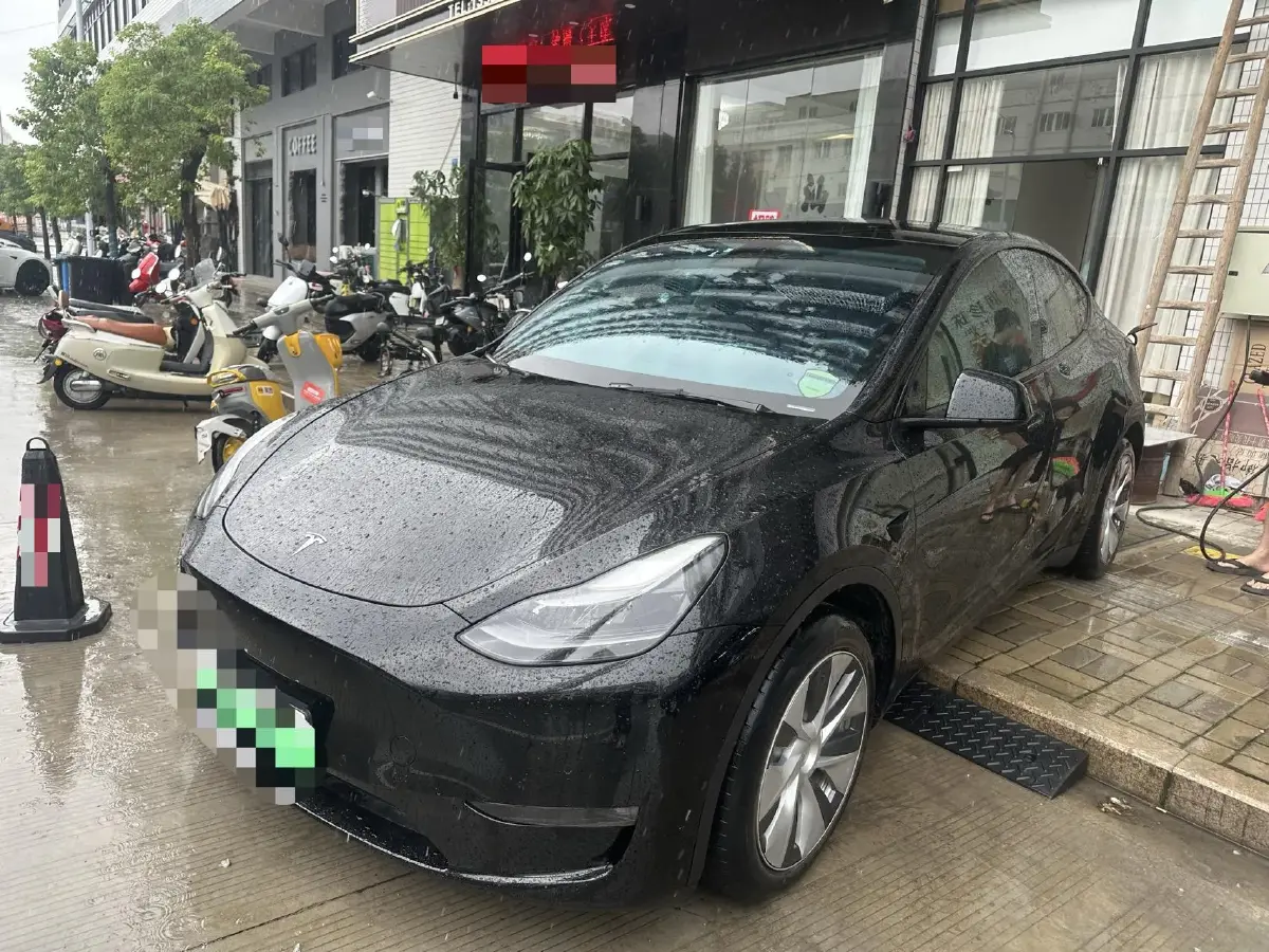 2021 Tesla Model Y BEV 60KWH