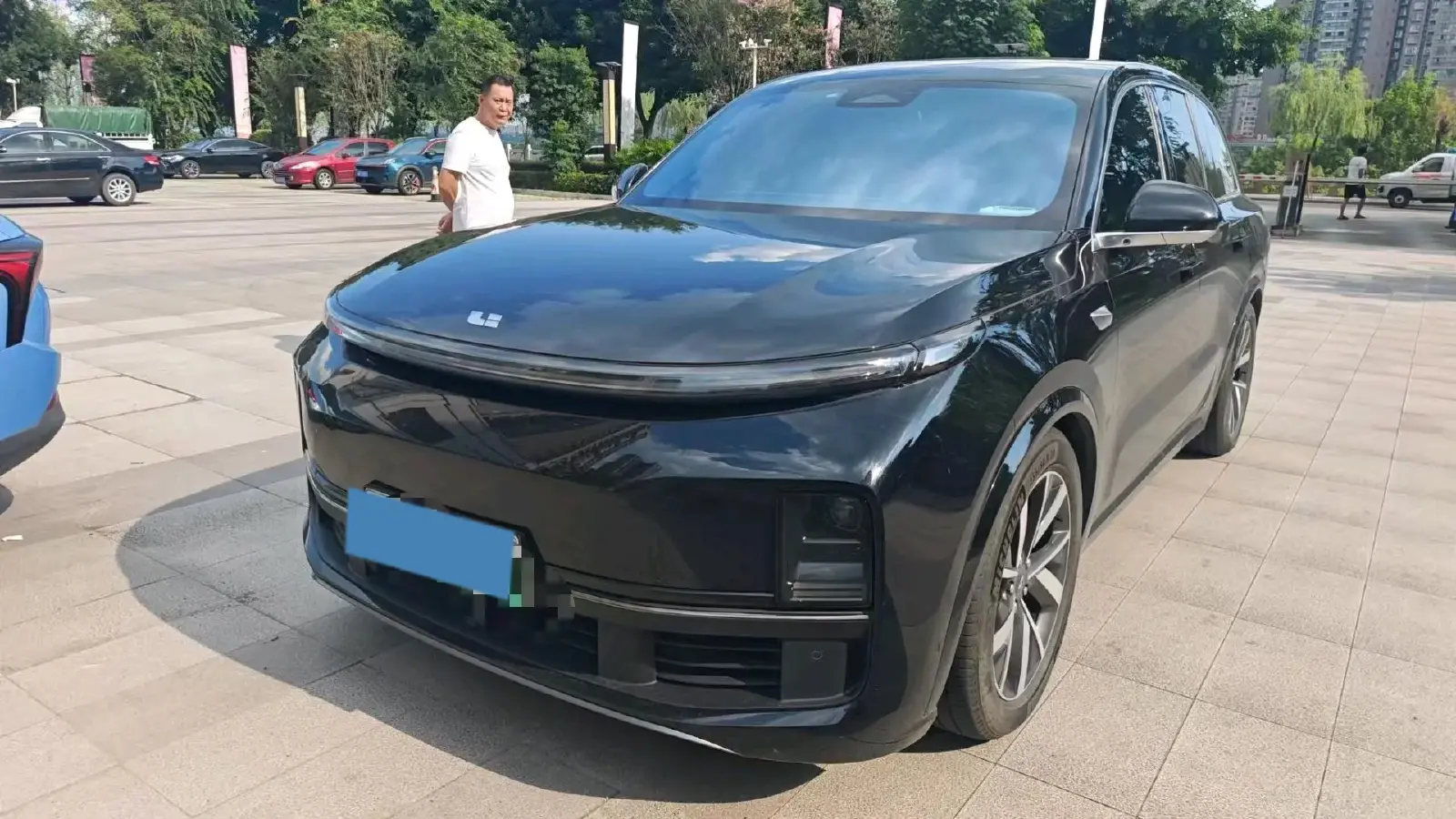 2023 Li L8 Range Extended 154HP REEV 40.9KWH