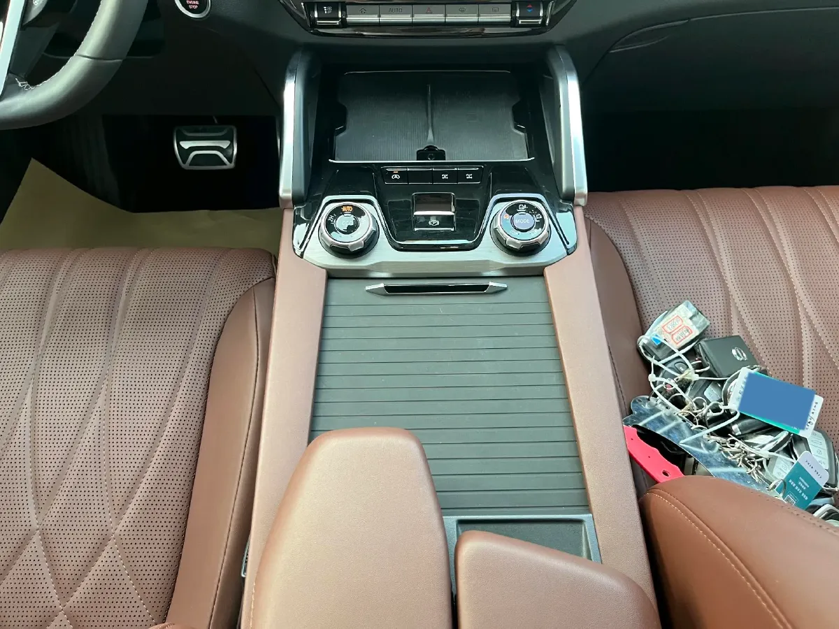 2023 MAXUS Territory 2.0T 218HP L4 8AT,autocango,china used car exporter,china ev exporter,chinese used car exporter,chinese used ev exporter