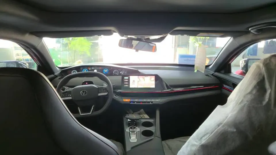 2023 ChangAn UNI-V 1.5T 188HP L4 7DCT,autocango,china used car exporter,china ev exporter,chinese used car exporter,chinese used ev exporter