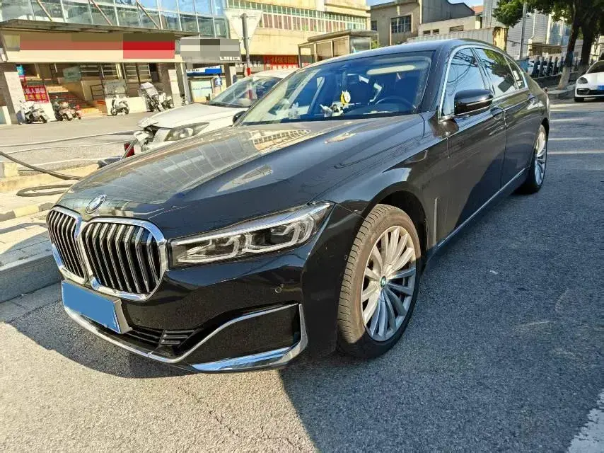 2019 BMW 7 Series 2.0T 265HP L4 8AT