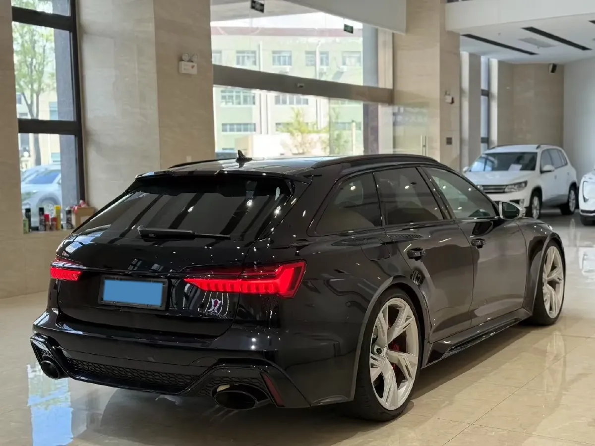 2021 Audi RS 6 4.0T 600HP V8 8AT,autocango,china used car exporter,china ev exporter,chinese used car exporter,chinese used ev exporter