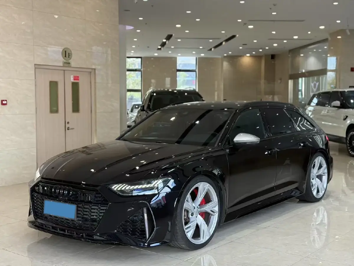 2021 Audi RS 6 4.0T 600HP V8 8AT