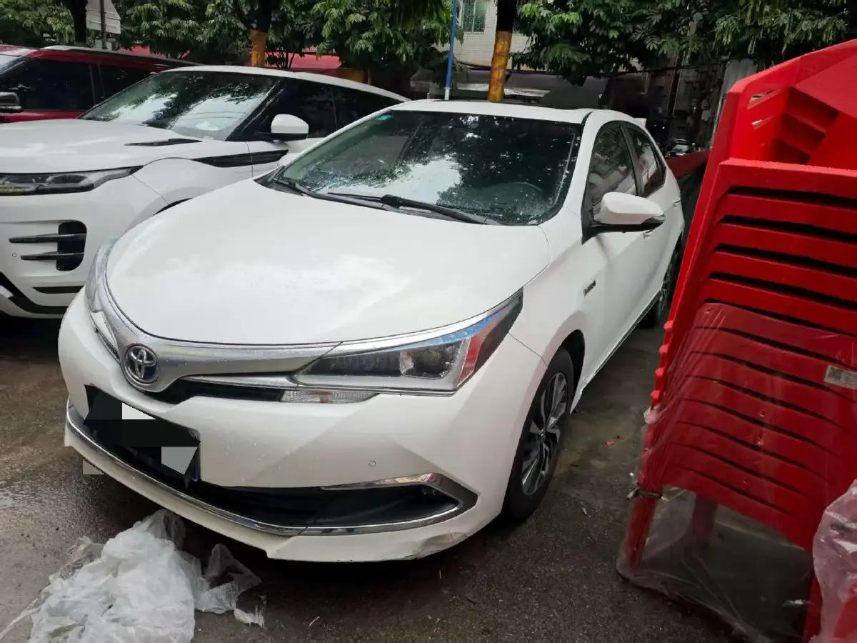 2018 Toyota Corolla 1.8L 99HP L4 E-CVT Hybrid