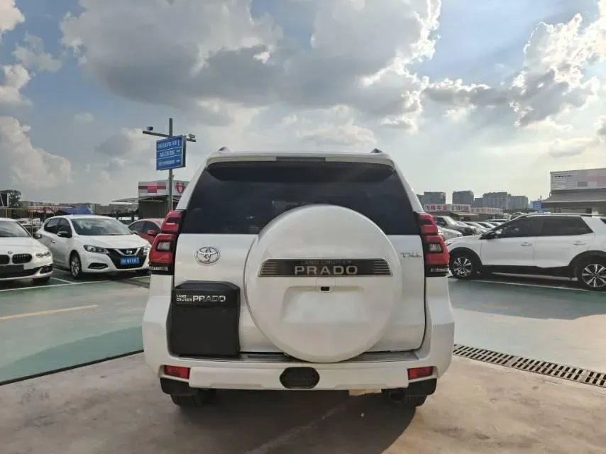 2020 Toyota Yaris 1.6T 261HP L3 6MT,autocango,china used car exporter,china ev exporter,chinese used car exporter,chinese used ev exporter