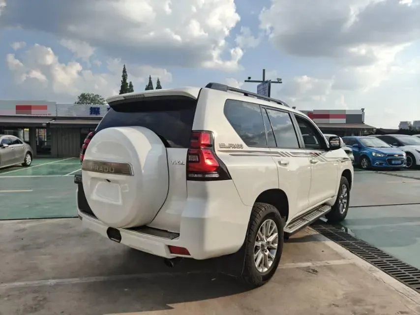 2020 Toyota Yaris 1.6T 261HP L3 6MT,autocango,china used car exporter,china ev exporter,chinese used car exporter,chinese used ev exporter