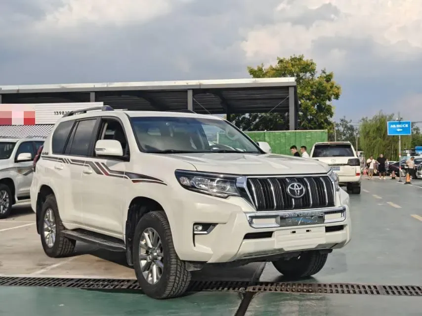 2020 Toyota Yaris 1.6T 261HP L3 6MT,autocango,china used car exporter,china ev exporter,chinese used car exporter,chinese used ev exporter