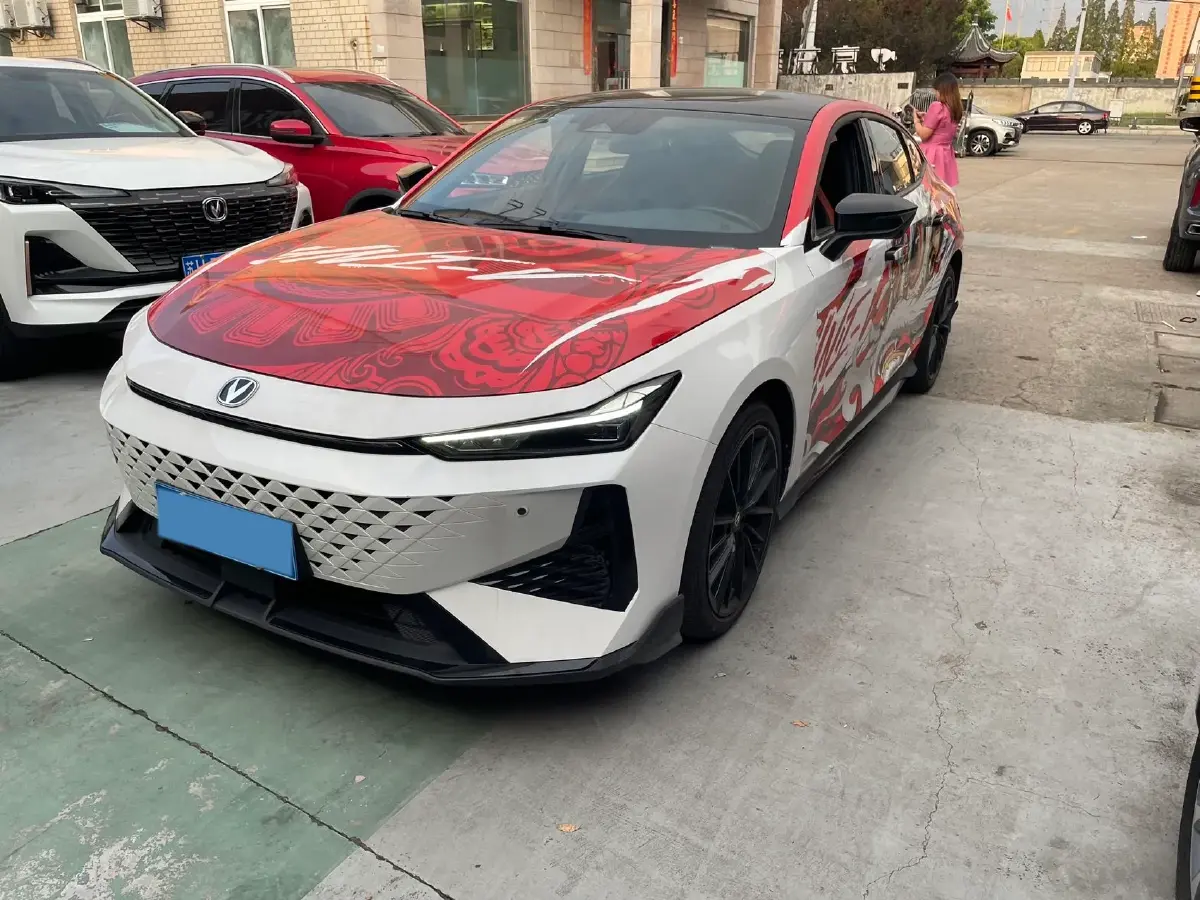 2023 ChangAn UNI-V 1.5T 188HP L4 7DCT