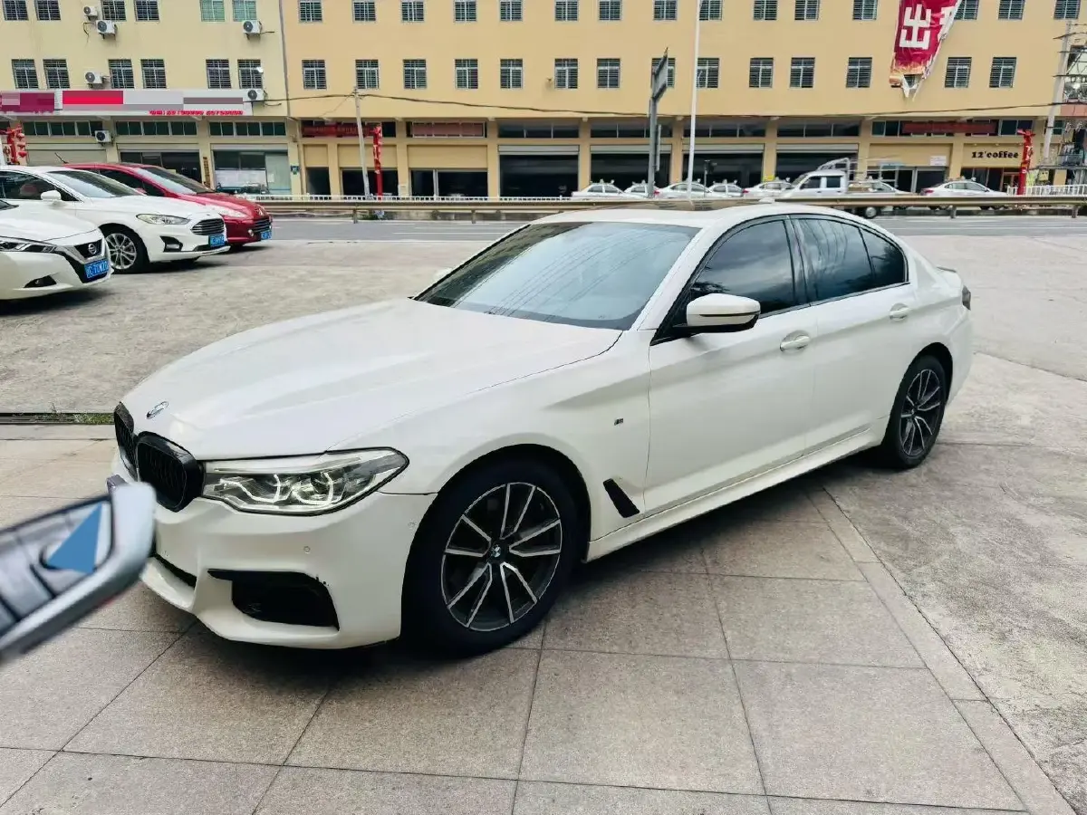 2020 BMW 5 Series 2.0T 184HP L4 8AT