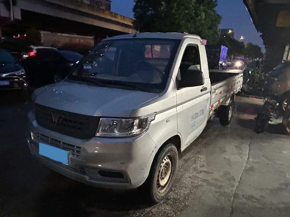 2019 WuLing RongGuang New Truck 1.5L 107HP L4 5MT