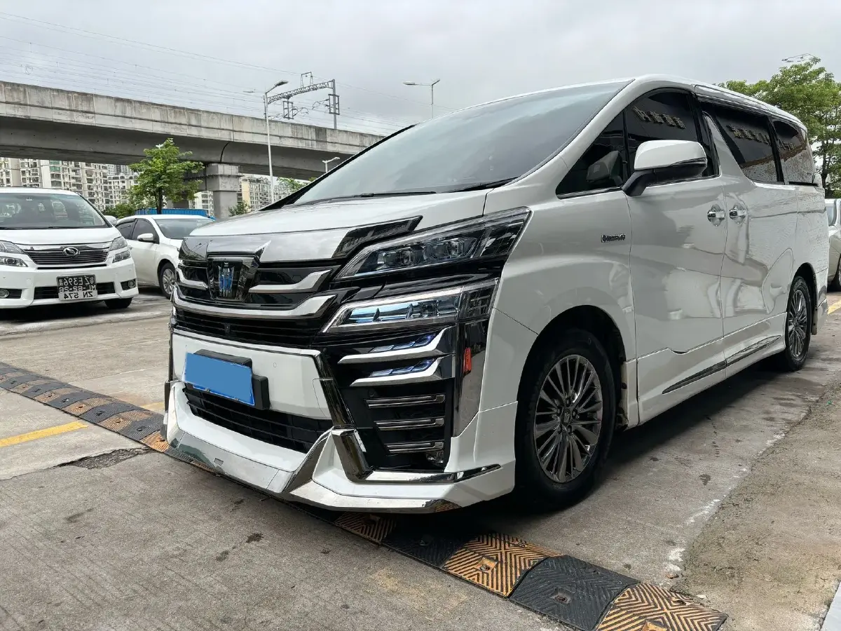2021 Toyota Vellfire 2.5L 117HP L4 E-CVT Hybrid