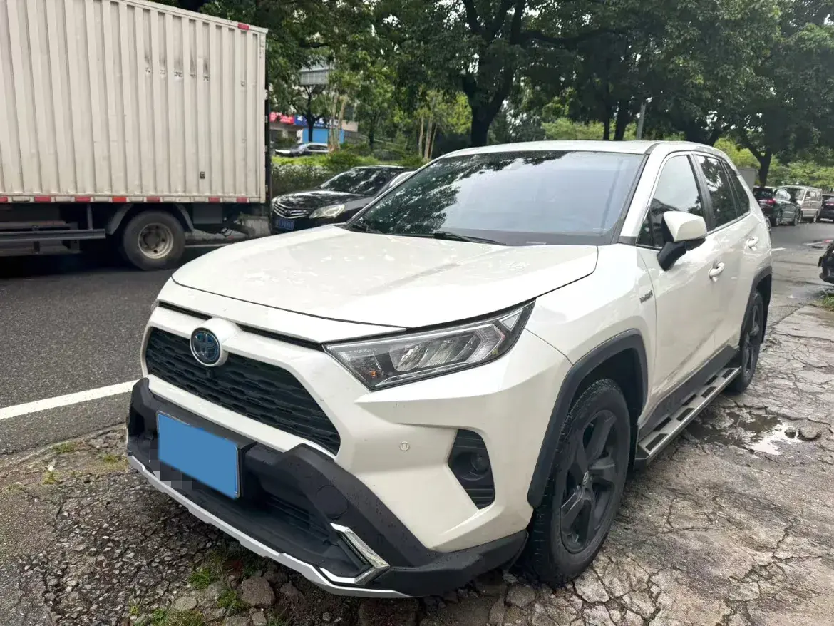 2020 Toyota RAV4 2.5L 178HP L4 E-CVT Hybrid