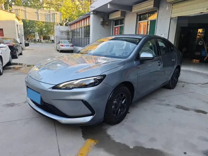 2025 BYD Seal05 DM-i 1.5L 101HP L4 E-CVT PHEV 7.68KWH