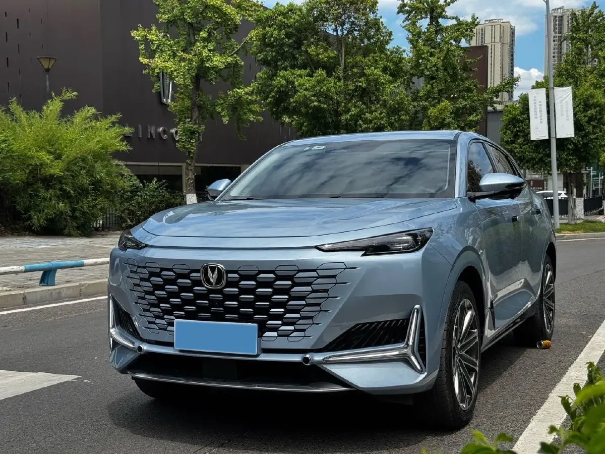 2021 ChangAn UNI-K 2.0T 233HP L4 8AT