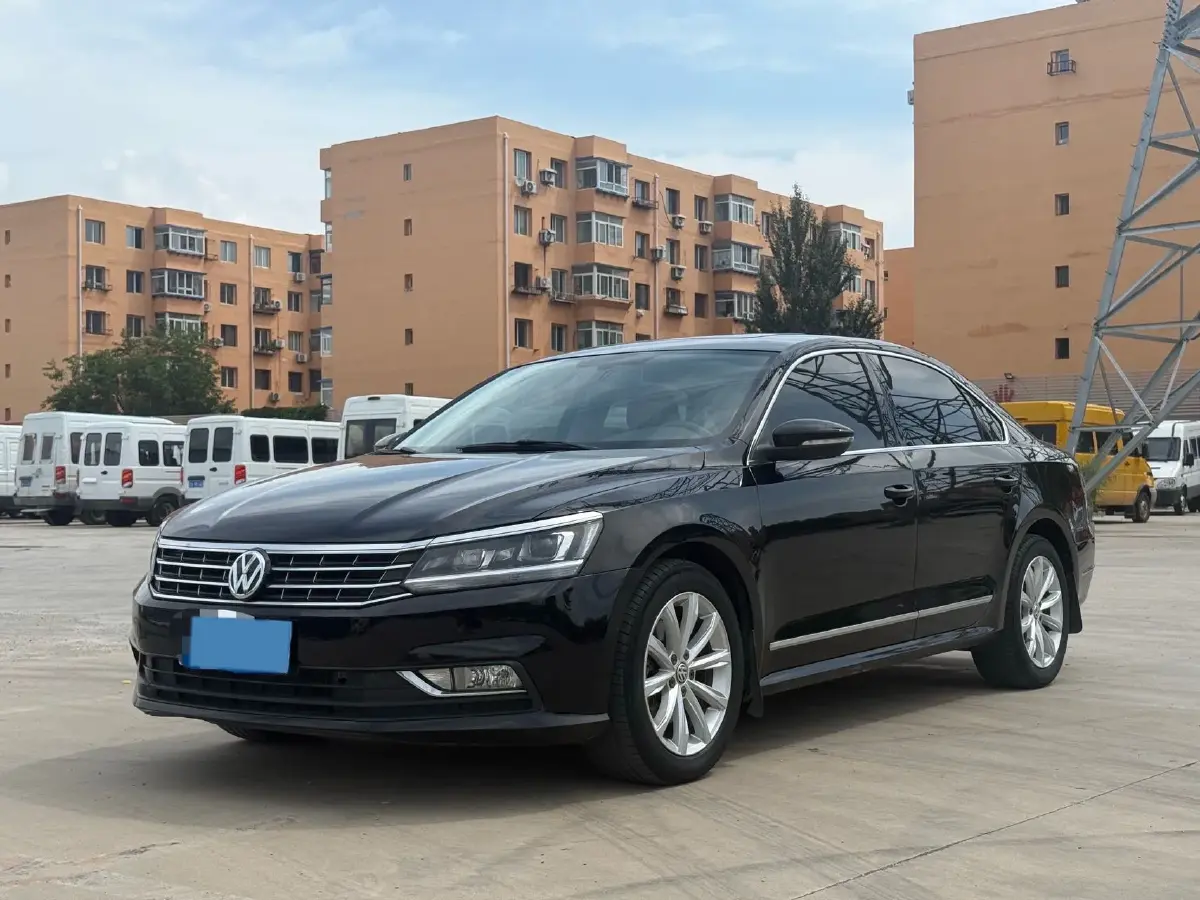 2017 Volkswagen Passat 1.8T 180HP L4 7DCT