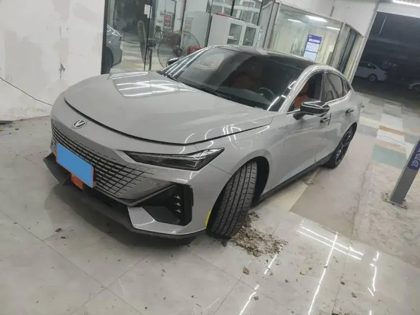 2022 ChangAn UNI-V 1.5T 188HP L4 7DCT