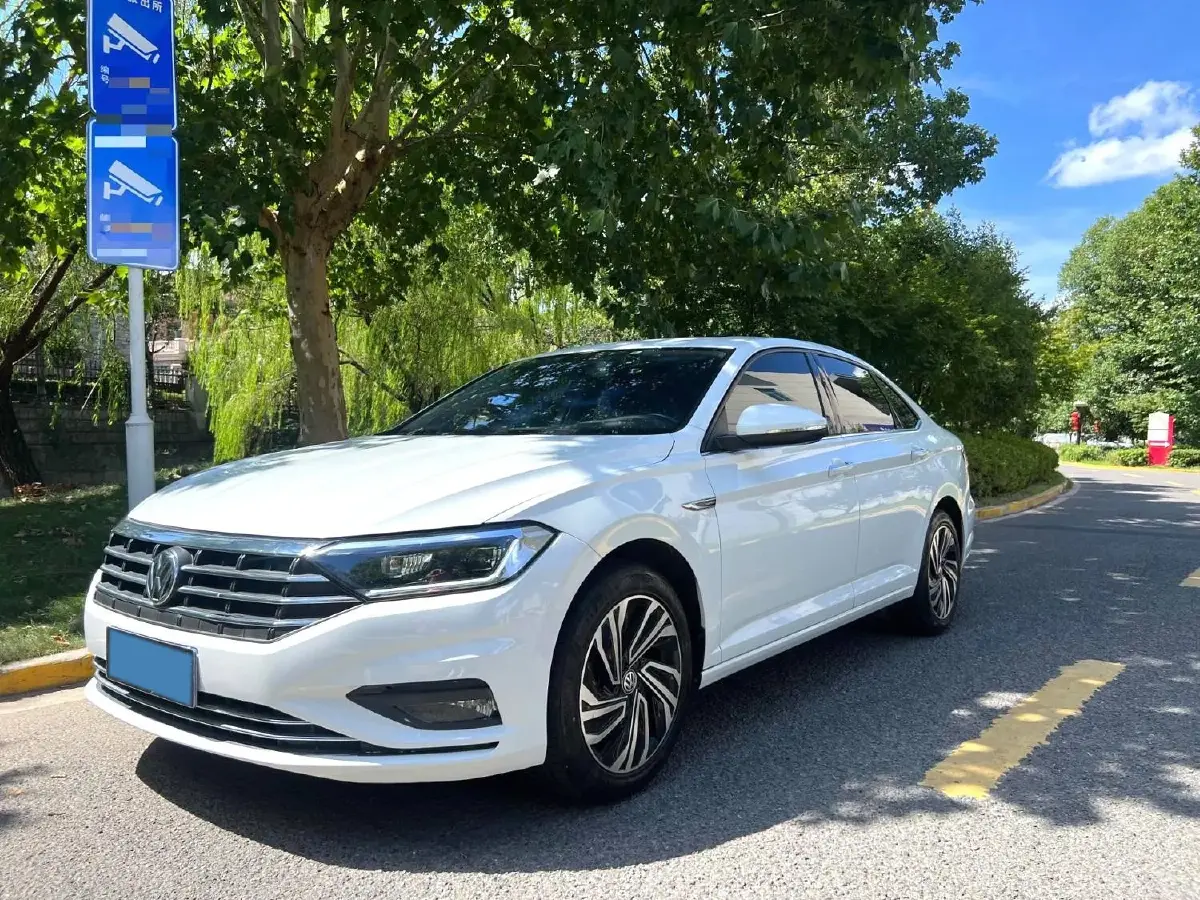 2021 Volkswagen Sagitar 1.4T 150HP L4 7DCT