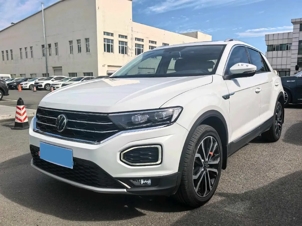 2021 Volkswagen T-Roc 1.4T 150HP L4 7DCT