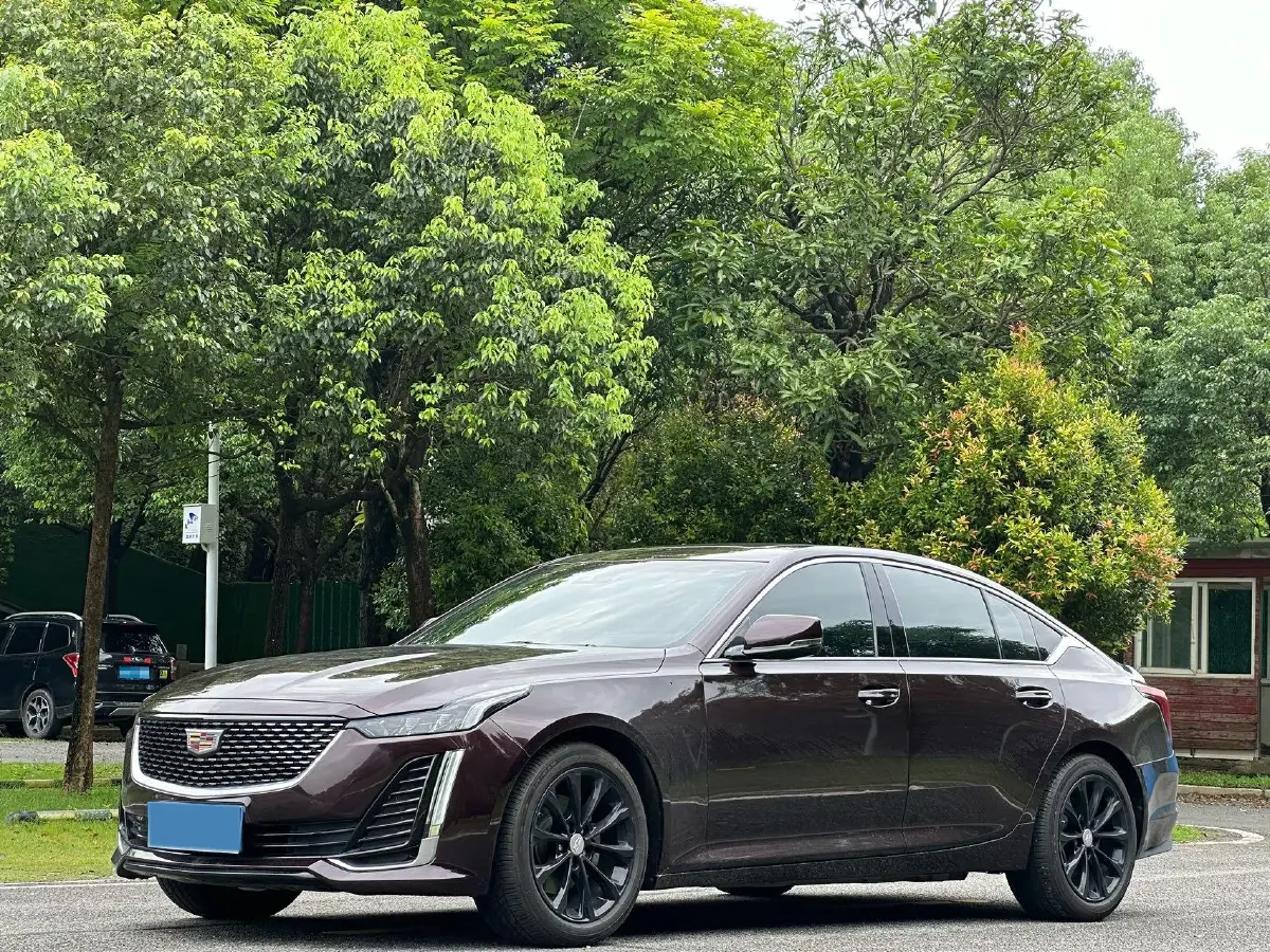 2020 Cadillac CT5 2.0T 241HP L4 10AT