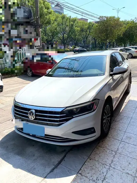 2019 Volkswagen Sagitar 1.2T 116HP L4 7DCT