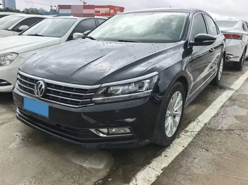 2017 Volkswagen Passat 1.8T 180HP L4 7DCT