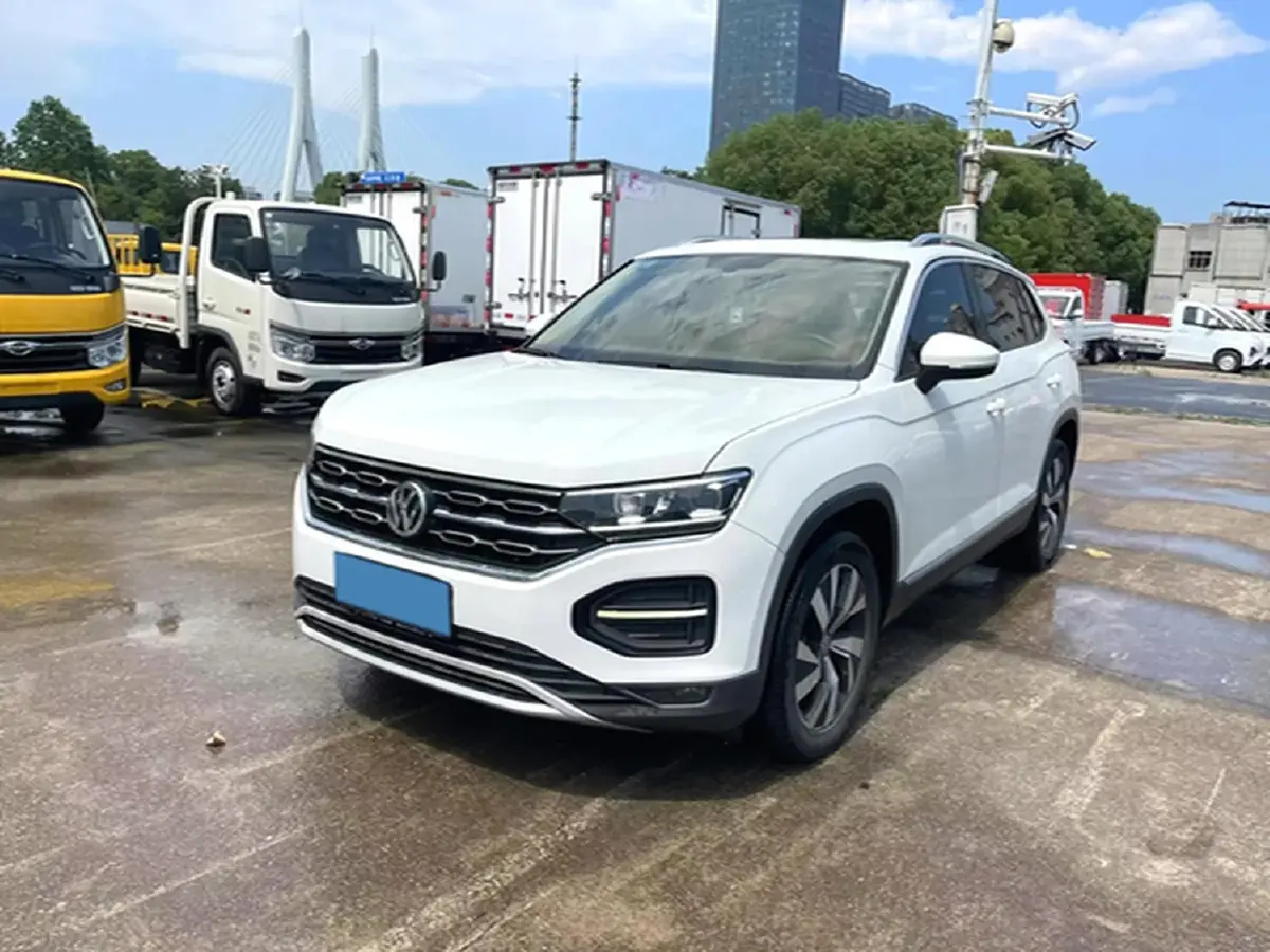 2020 Volkswagen Tayron 2.0T 220HP L4 7DCT