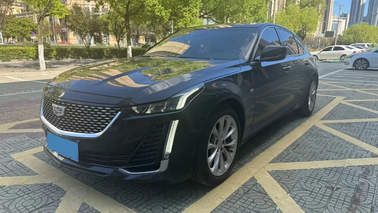 2023 Cadillac CT5 2.0T 237HP L4 10AT