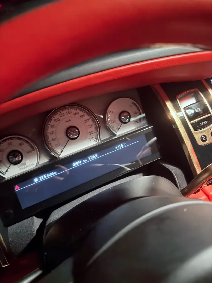 2015 Rolls-Royce Dawn 6.6T 571HP V12 8AT,autocango,china used car exporter,china ev exporter,chinese used car exporter,chinese used ev exporter