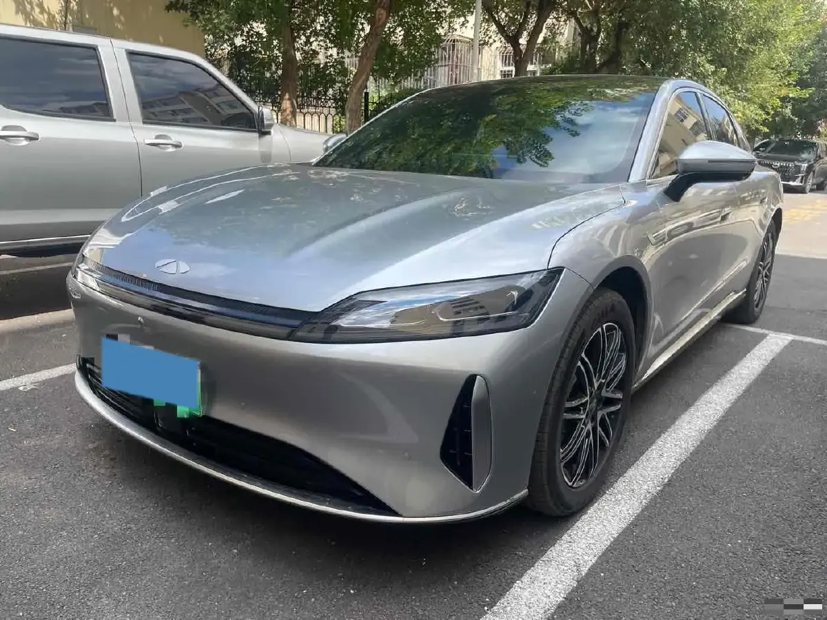 2025 Fulwin FulwinA9L 1.5T 156HP L4 1DHT PHEV