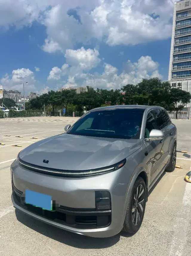 2023 Li L8 Range Extended 154HP REEV 40.9KWH