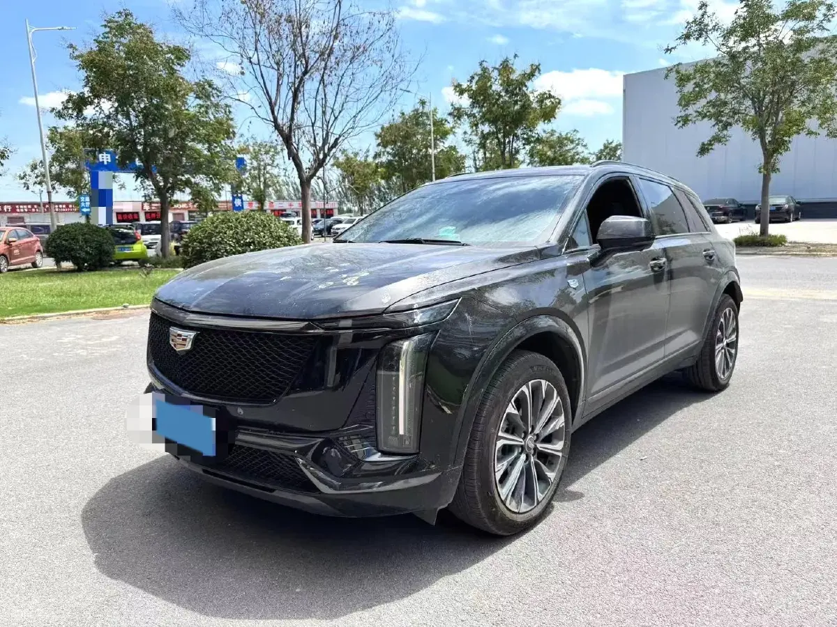 2025 Cadillac XT5 2.0T 237HP L4 9AT