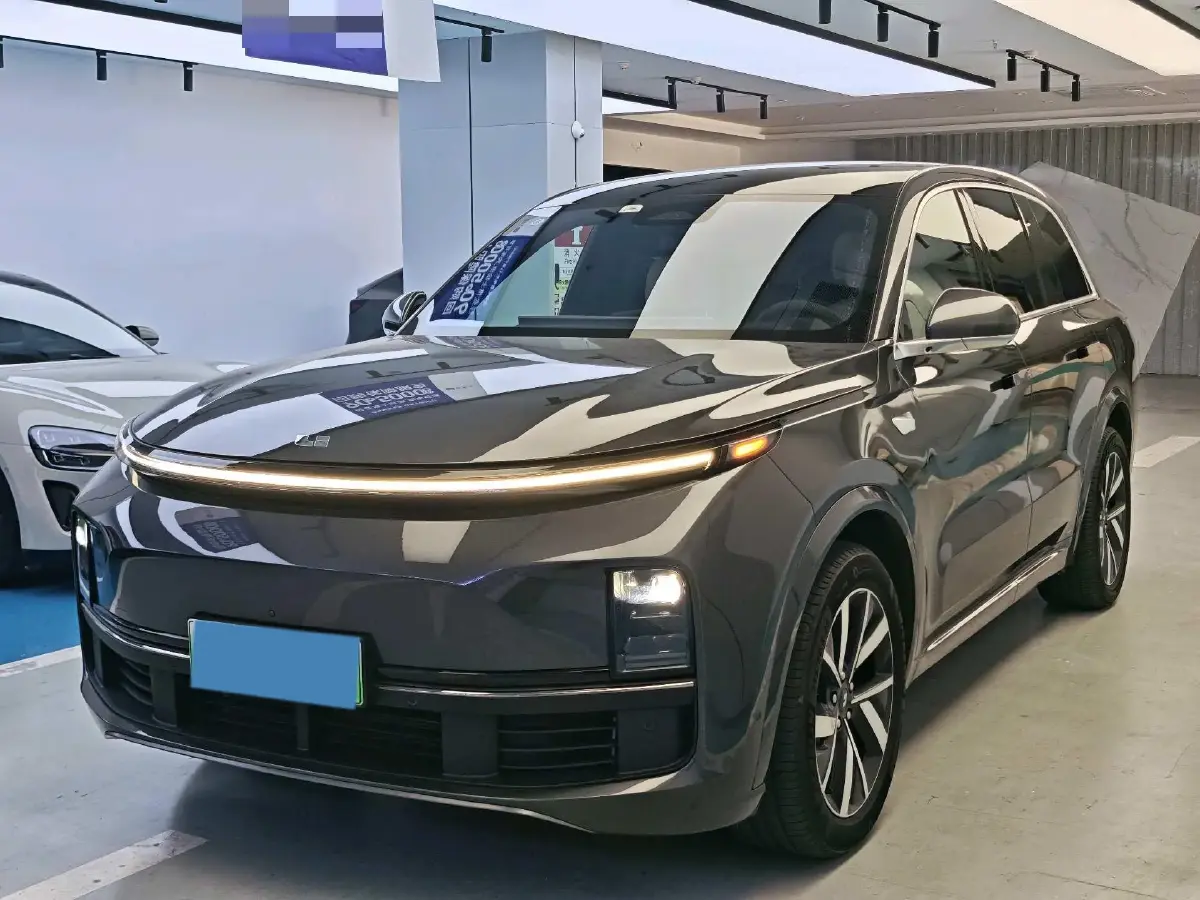 2023 Li L8 Range Extended 154HP REEV 40.9KWH