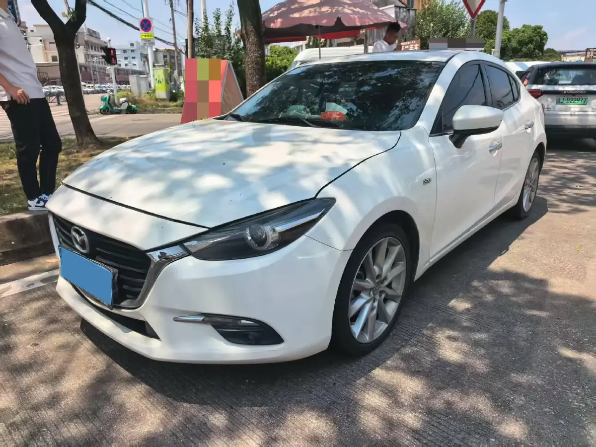 2017 Mazda 3 Axela 2.0L 158HP L4 6AT