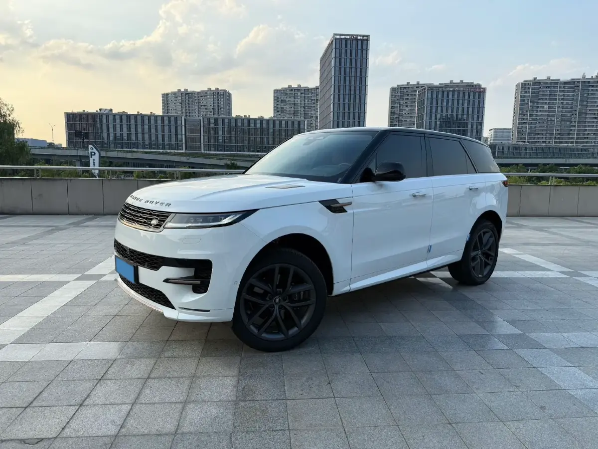 2024 Land Rover Range Rover Sport 3.0T 400HP L6 8AT