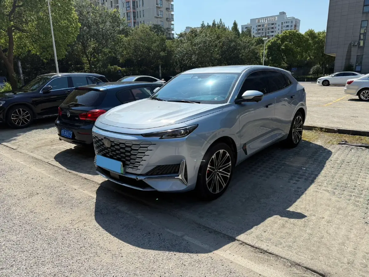 2022 ChangAn UNI-K iDD 1.5T 170HP L4 6TCT PHEV 30.74KWH