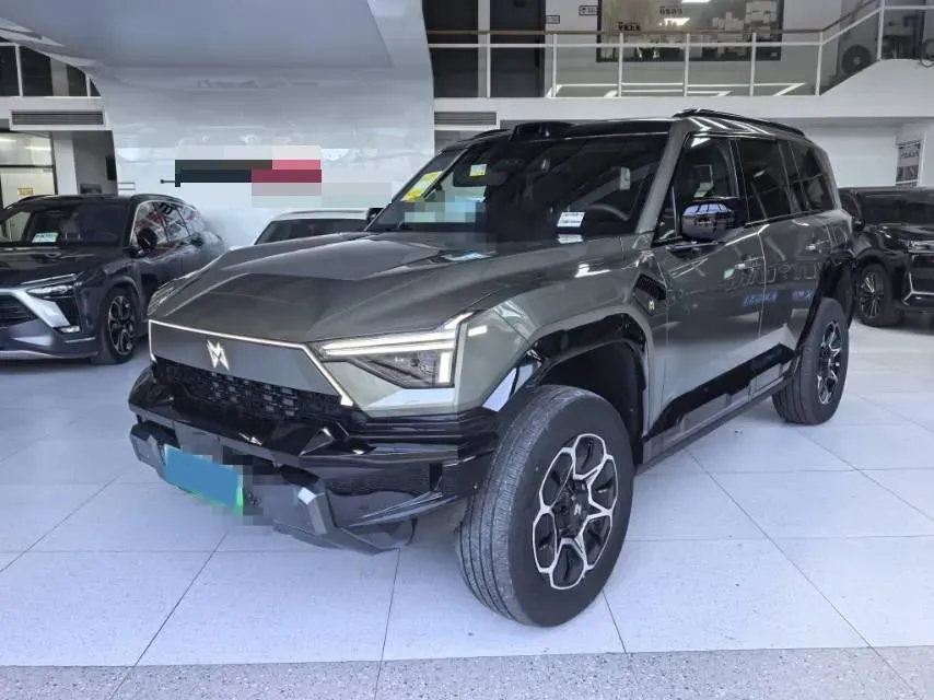 2025 M Hero WarriorM817 1.5T 197HP L4 2DHT PHEV,autocango,china used car exporter,china ev exporter,chinese used car exporter,chinese used ev exporter