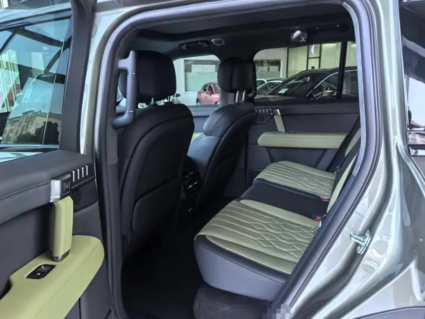 2025 M Hero WarriorM817 1.5T 197HP L4 2DHT PHEV,autocango,china used car exporter,china ev exporter,chinese used car exporter,chinese used ev exporter