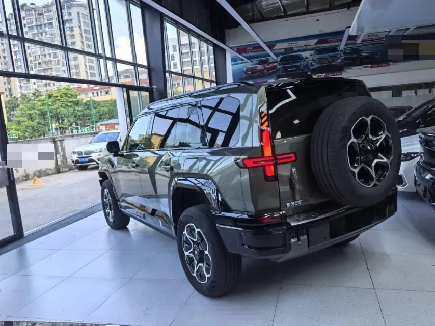 2025 M Hero WarriorM817 1.5T 197HP L4 2DHT PHEV,autocango,china used car exporter,china ev exporter,chinese used car exporter,chinese used ev exporter